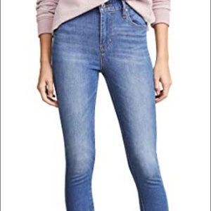 Levi’s 721 High Rise Skinny Medium Blue NEW